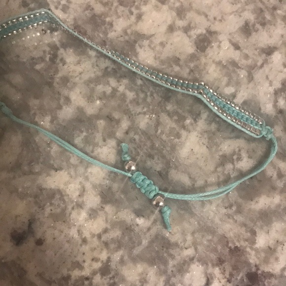 Hand Beaded Pull Bracelet from Hawaii - Picture 3 of 3